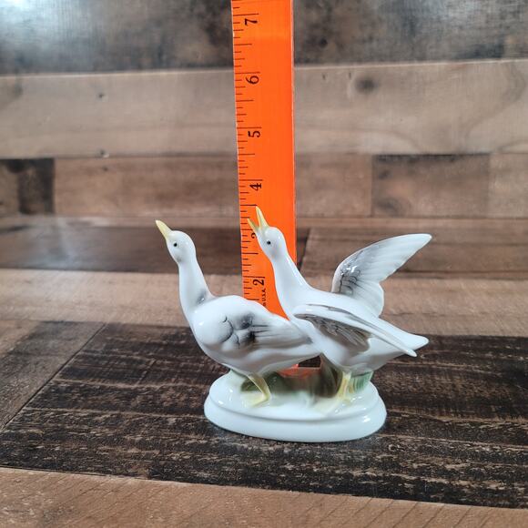 Vintage Gerold Porzellan Bavaria Western Germany 2 Geese 3 1/2" Figurine - Picture 8 of 10